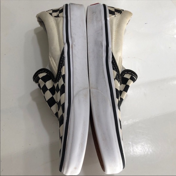 Checkered Vans slip ons - Picture 2 of 9